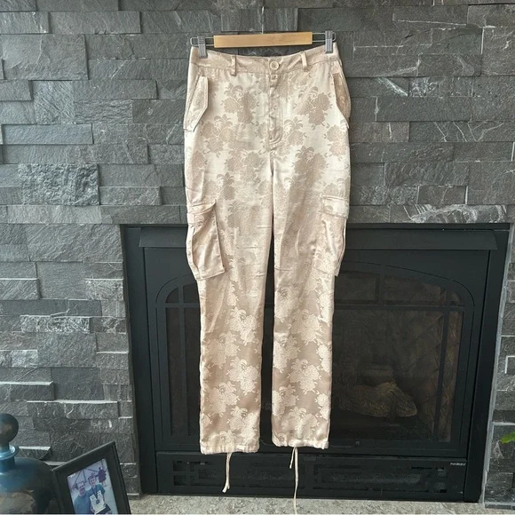 Superdown Carmen Cargo Pants w/ Floral Jacquard Pattern - Picture 2 of 8